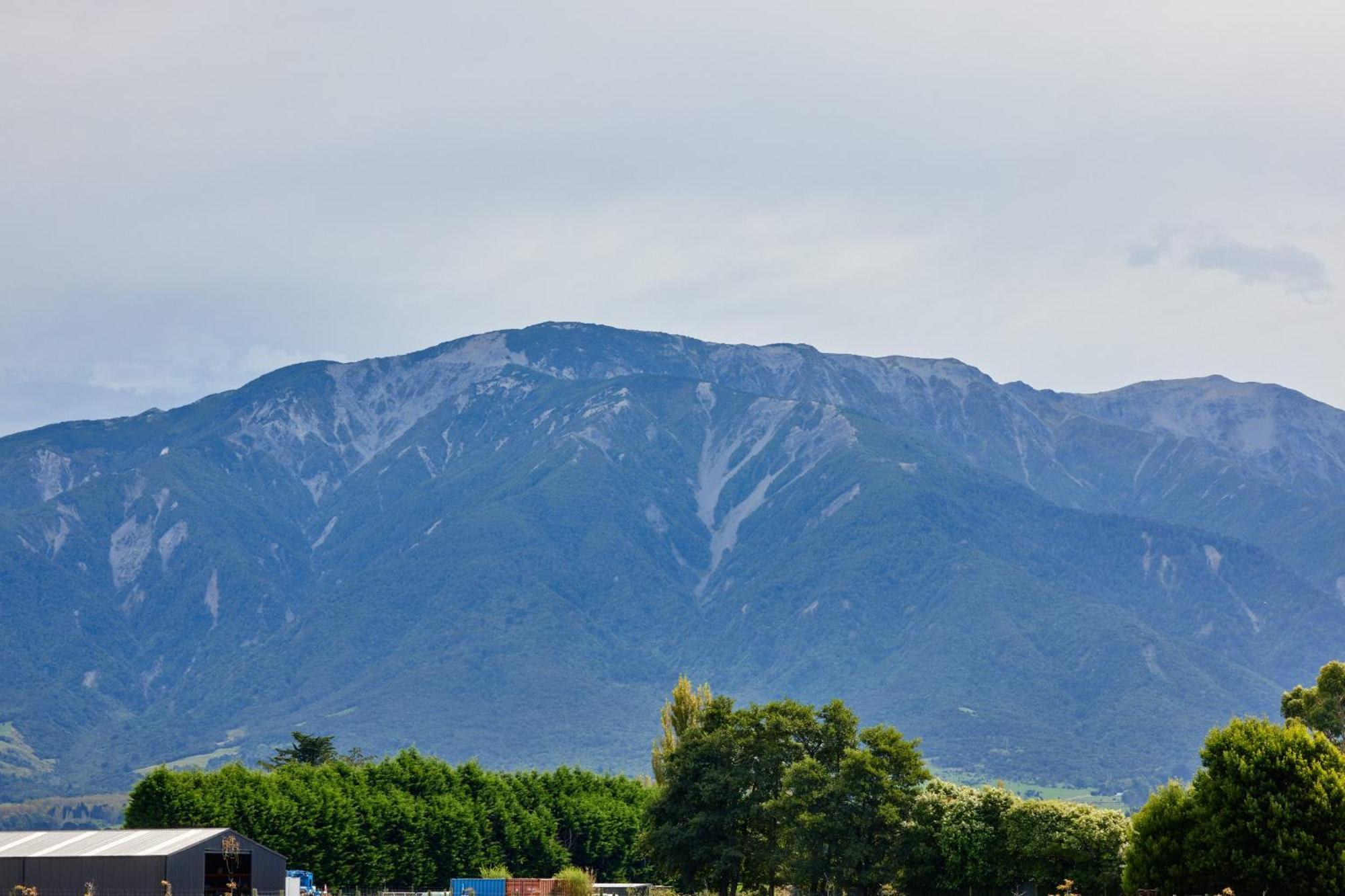 Deerbrooke Kaikoura Chalets - Chalet 2 Экстерьер фото